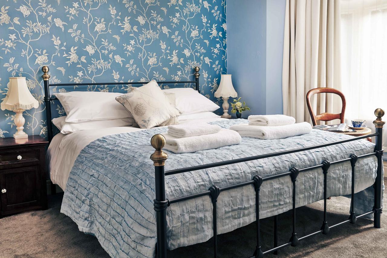 The End House Bed & Breakfast Кеймбридж Екстериор снимка