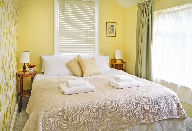 The End House Bed & Breakfast Кеймбридж Екстериор снимка